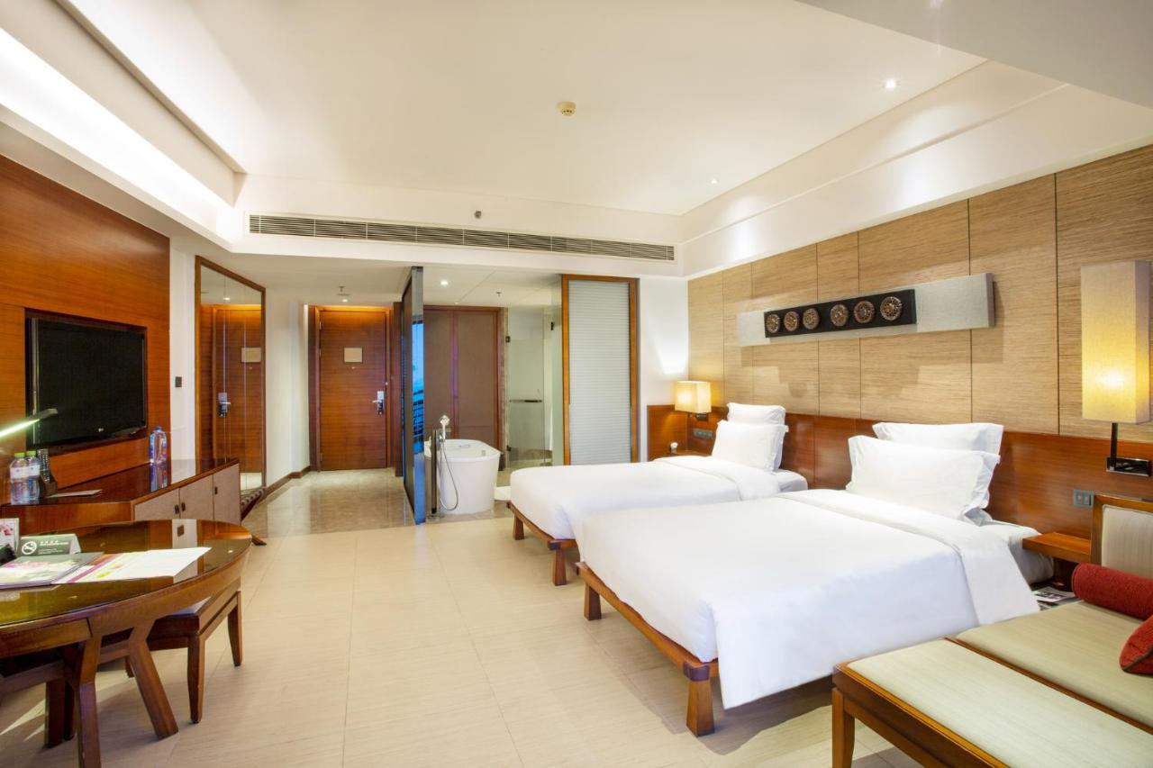 Pullman Oceanview Sanya Bay Resort & Spa מראה חיצוני תמונה